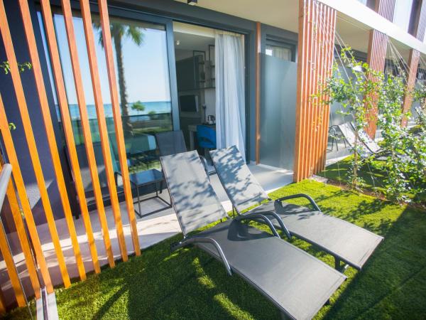 LIBERTY PLAZA : photo 5 de la chambre chambre double deluxe avec balcon - vue sur mer