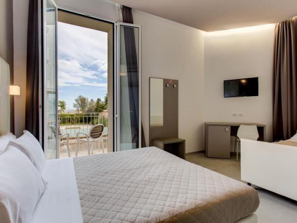 Hotel Villa Augustea : photo 5 de la chambre chambre double avec balcon