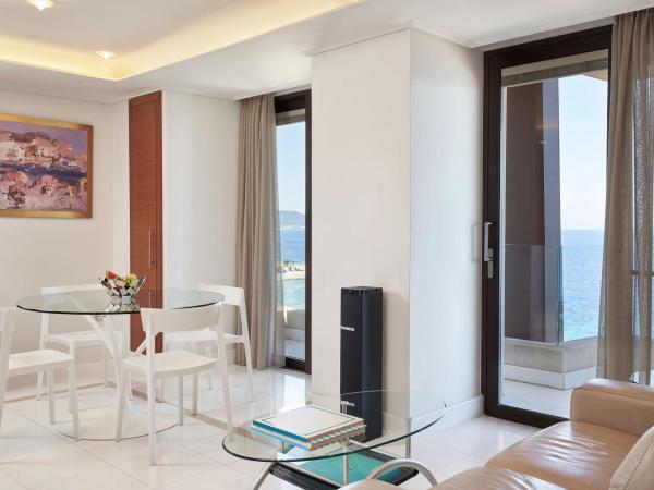 Bellevue On The Beach Suites : photo 1 de la chambre suite 1 chambre