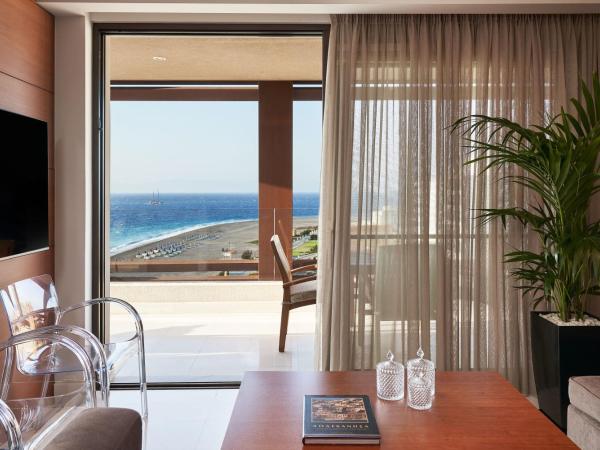 Bellevue On The Beach Suites : photo 2 de la chambre suite 2 chambres