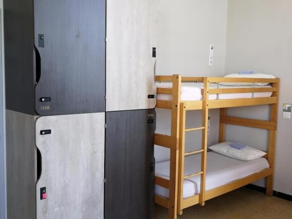 Auberge de Jeunesse HI Marseille Bois-Luzy : photo 1 de la chambre lit dans dortoir de 8 lits 