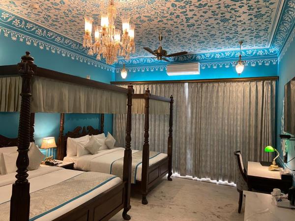 Umaid Farm Resort- A Legancy Vintage Stay In Jaipur : photo 2 de la chambre suite