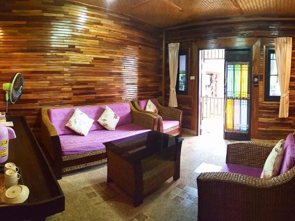 Baan Soontree Resort : photo 3 de la chambre chambre quadruple standard