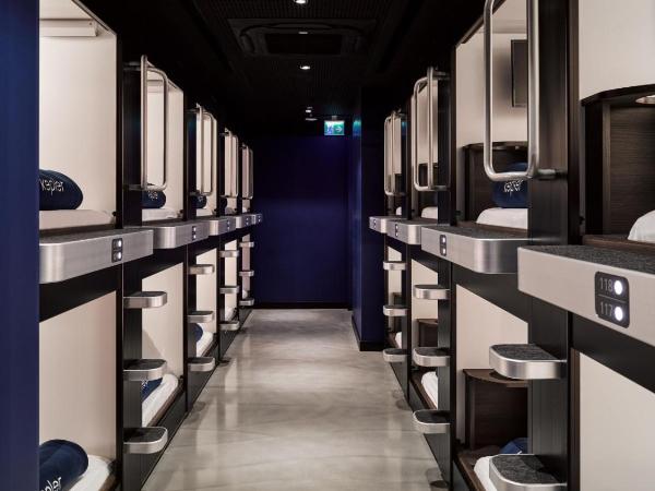 Kepler Club Sabiha Gökçen Airport - International Transit Area : photo 3 de la chambre cabine - réservée aux hommes