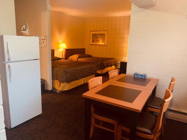 Red Carpet Inn & Suites : photo 1 de la chambre suite familiale - non-fumeurs