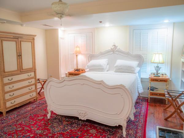 Justine Inn Savannah : photo 1 de la chambre suite lit queen-size 1 chambre