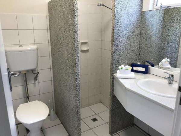 Frewville Motor Inn : photo 8 de la chambre chambre lit queen-size deluxe