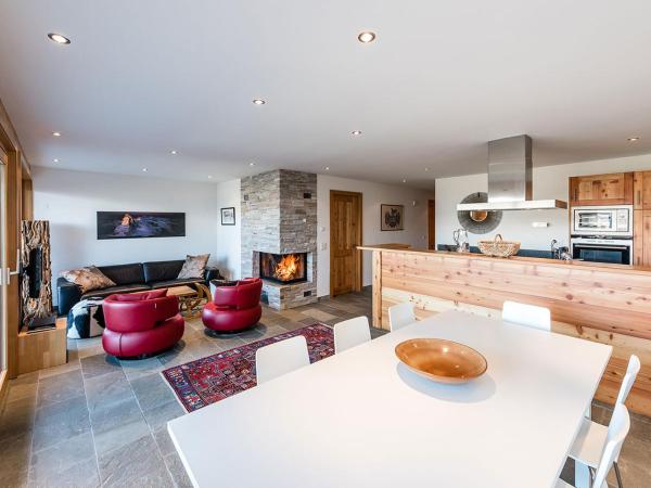 Nendaz 4 Vallées & SPA 4* Superior : photo 4 de la chambre appartement avec terrasse