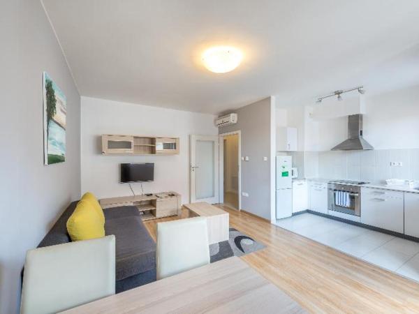 Corvin Plaza Apartments & Suites : photo 2 de la chambre room #37863341