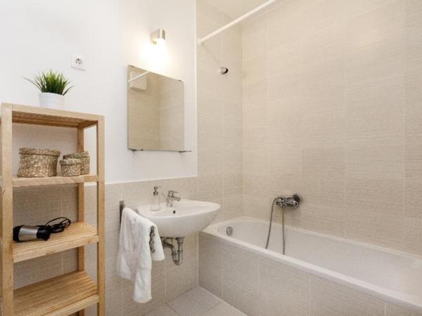 Corvin Plaza Apartments & Suites : photo 5 de la chambre room #37863341