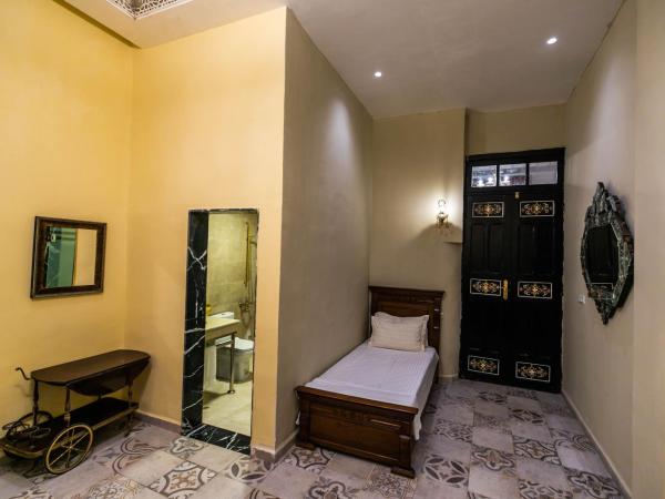 Palais Shazam & SPA : photo 3 de la chambre chambre triple confort