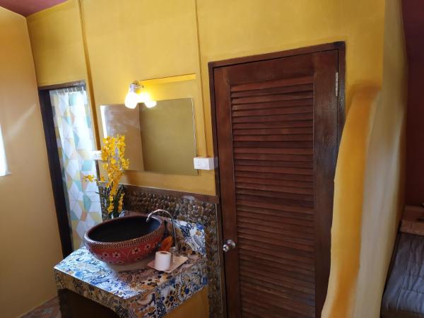RELAX ECO Life Center - Khao lak : photo 3 de la chambre bungalow familial