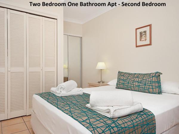 The Newport on Macrossan - Adults Only : photo 4 de la chambre appartement 2 chambres avec baignoire spa - 1 salle de bains
