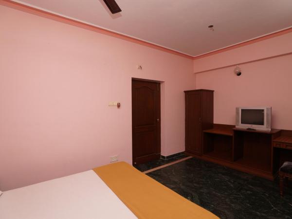 Lloyds Serviced Apartments,Krishna Street,T Nagar : photo 3 de la chambre chambre double deluxe