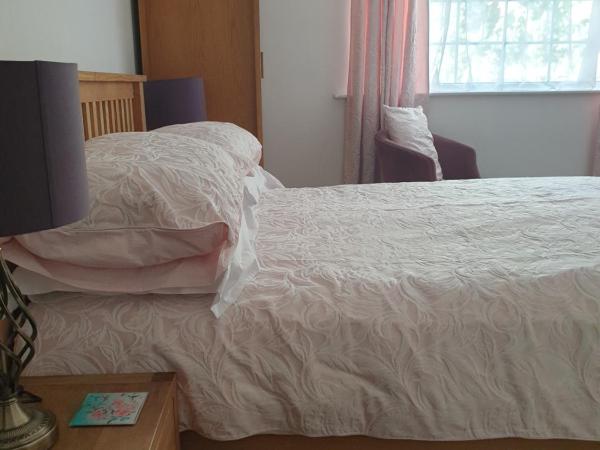 York Rose B&B : photo 7 de la chambre chambre double - vue sur jardin