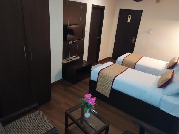 Hotel Ashok Residency : photo 8 de la chambre chambre double standard