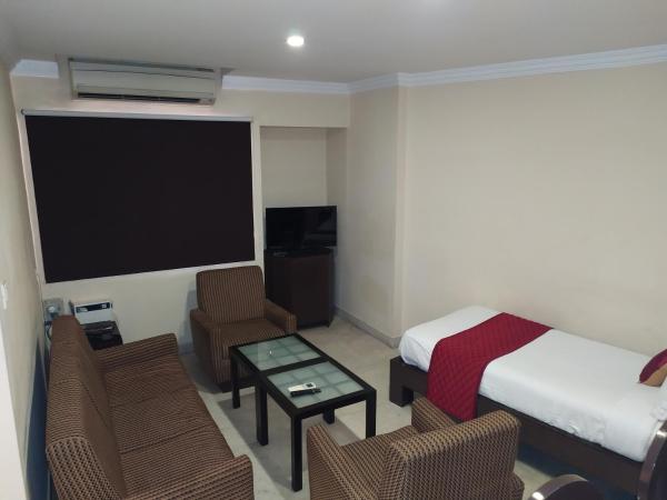 Hotel Ashok Residency : photo 10 de la chambre suite