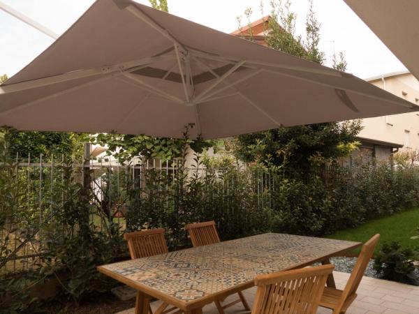 Da Coco - Rooms : photo 3 de la chambre chambre double avec salle de bains privative