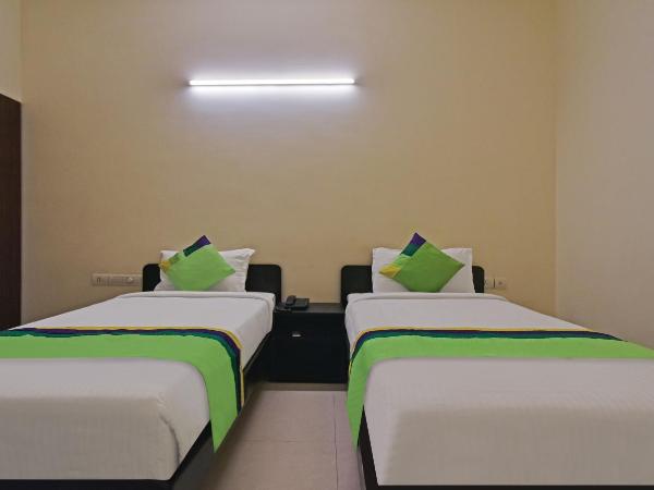 Treebo Samhaar Residency Thoraipakkam : photo 2 de la chambre chambre double standard