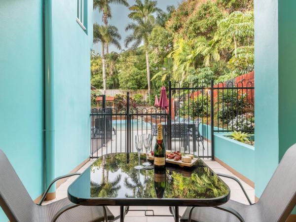 Le Cher Du Monde Adults Only : photo 5 de la chambre appartement 1 chambre avec baignoire spa