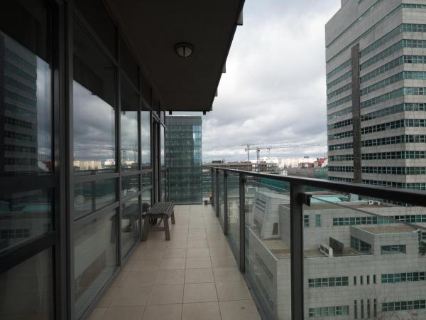 Platinum Towers Hotel Apartments : photo 6 de la chambre appartement avec balcon