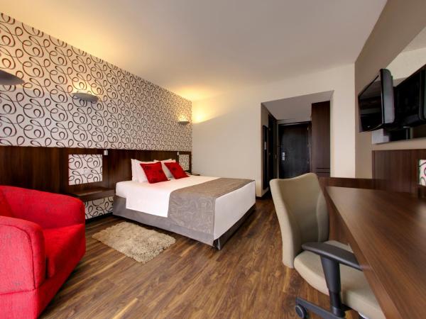 Quality Hotel Curitiba : photo 2 de la chambre chambre lit queen-size 