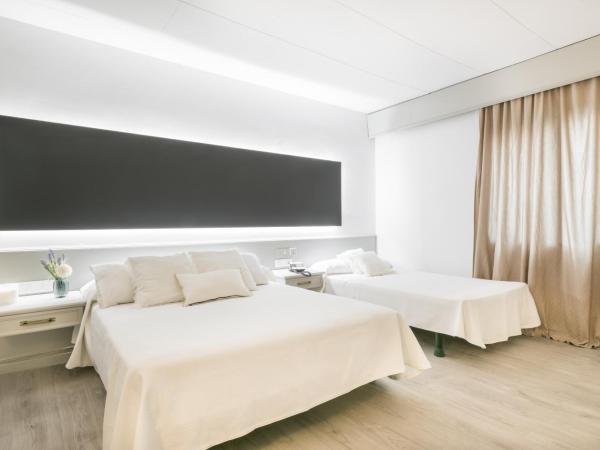 Hotel Sansi Park : photo 8 de la chambre chambre triple