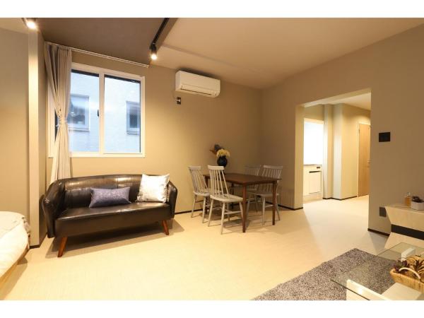 Uchi Living Stay AOZORA : photo 7 de la chambre chambre familiale avec douche 