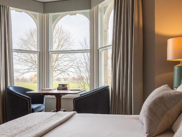 Number 38 Clifton : photo 1 de la chambre chambre double ou lits jumeaux supérieure avec douche uniquement - vue sur parc