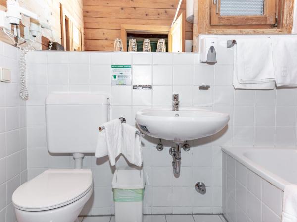 Petneházy Aparthotel : photo 6 de la chambre appartement avec sauna