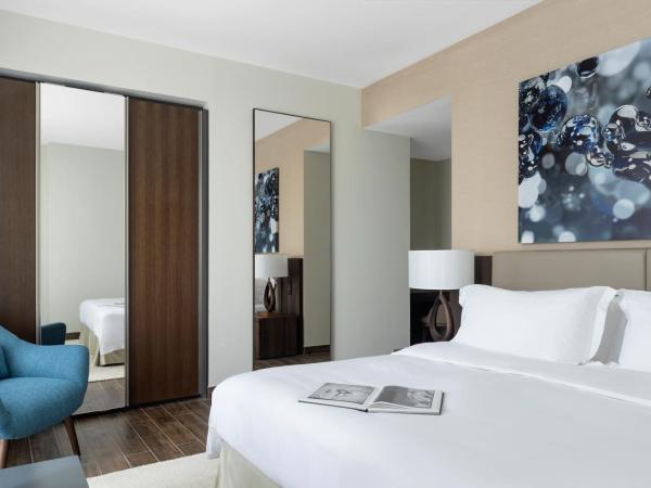 Jumeirah Living Marina Gate Dubai : photo 9 de la chambre suite premium 3 chambres - vue sur port de plaisance