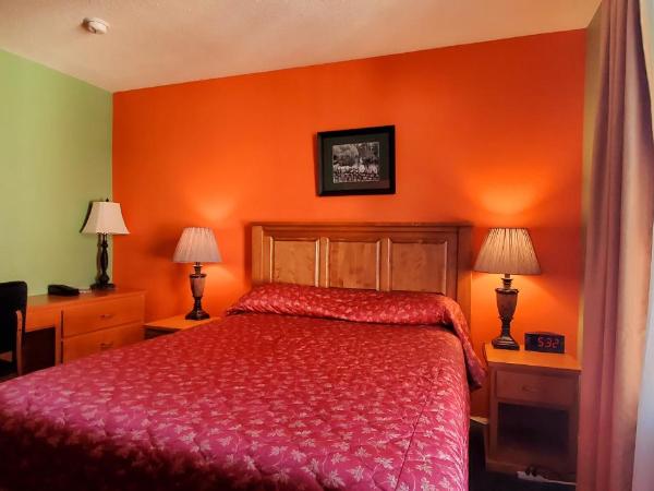 James Bay Inn Hotel, Suites & Cottage : photo 1 de la chambre chambre standard lit queen-size