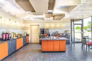 Days Inn by Wyndham Fort Lauderdale Airport Cruise Port : photo 1 de la chambre room #5862939