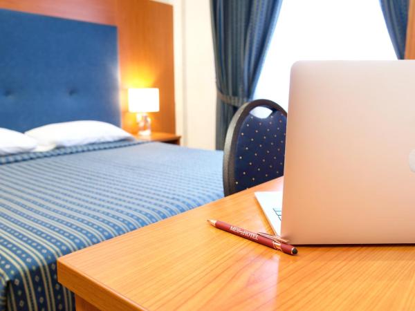 Hotel Mec : photo 4 de la chambre chambre double ou lits jumeaux avec parking gratuit 