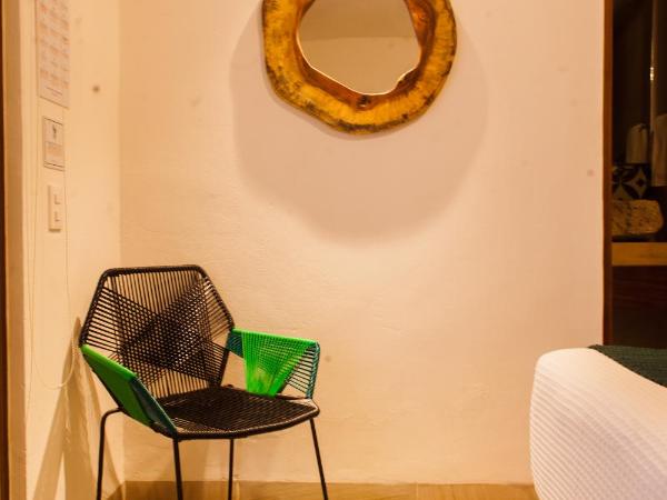 Latino Hotel Boutique : photo 10 de la chambre petite chambre lits jumeaux