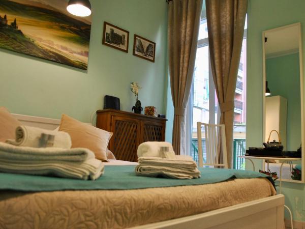 B&B Casa TORET : photo 1 de la chambre chambre double avec salle de bains privative