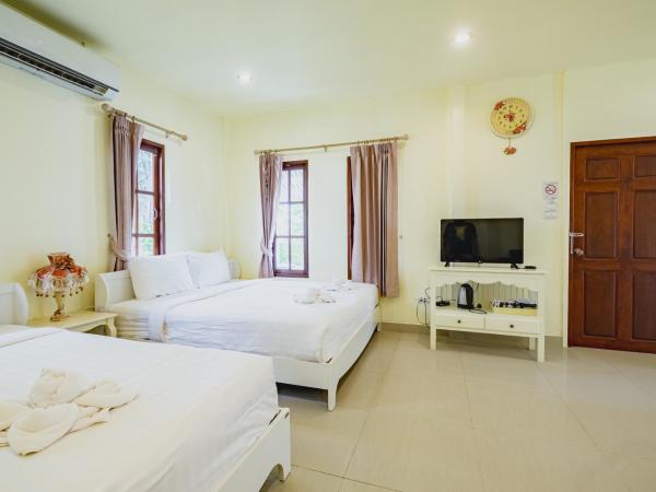 Sakarin Valley Resort : photo 6 de la chambre chambre quadruple deluxe