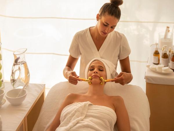 Grand Hotel Adriatic : photo 1 de la chambre chambre double ou lits jumeaux supérieure - vue sur mer - forfait journée spa pour femmes