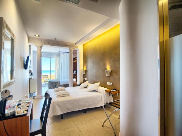 Hotel Sabbia by Gabbeach : photo 2 de la chambre suite junior - vue sur mer