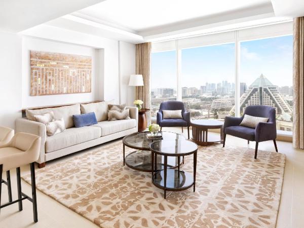 Sofitel Dubai The Obelisk : photo 2 de la chambre appartement 1 chambre