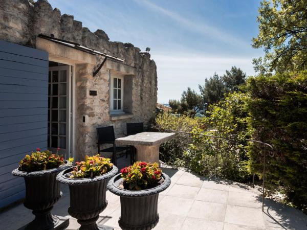 Le Mas D'aigret : photo 7 de la chambre chambre double troglodyte avec terrasse