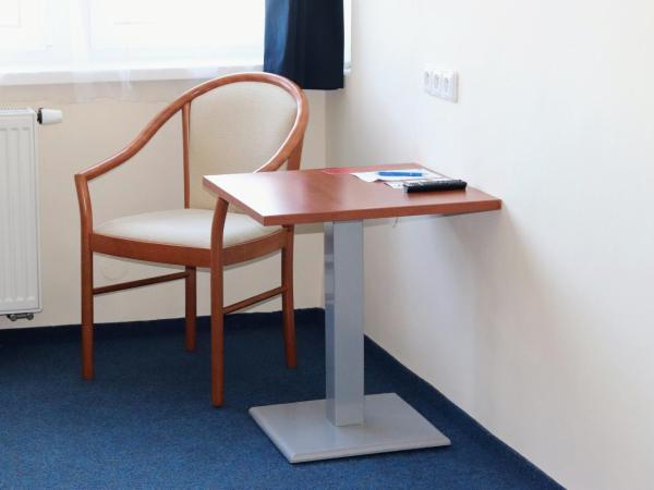 Hotel CHODOV ASC : photo 3 de la chambre chambre triple confort