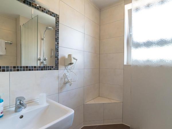 Hotel Lutter : photo 6 de la chambre chambre double