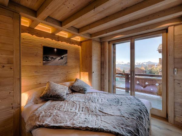 Nendaz 4 Vallées & SPA 4* Superior : photo 6 de la chambre appartement avec balcon