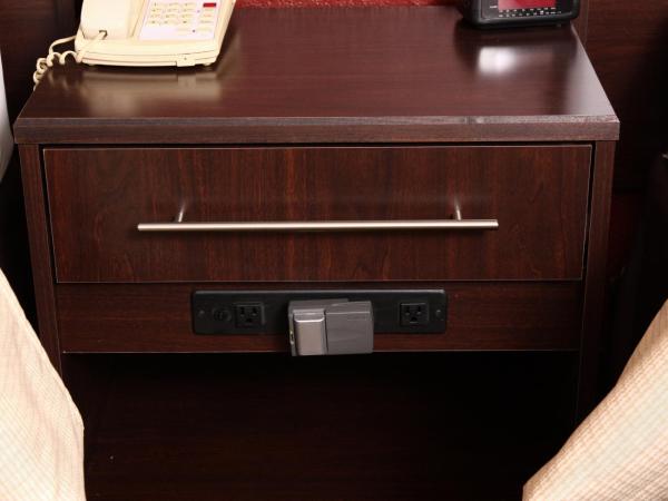 Red Roof Inn PLUS+ St. Louis - Forest Park / Hampton Ave. : photo 3 de la chambre chambre lit king-size standard - non-fumeurs