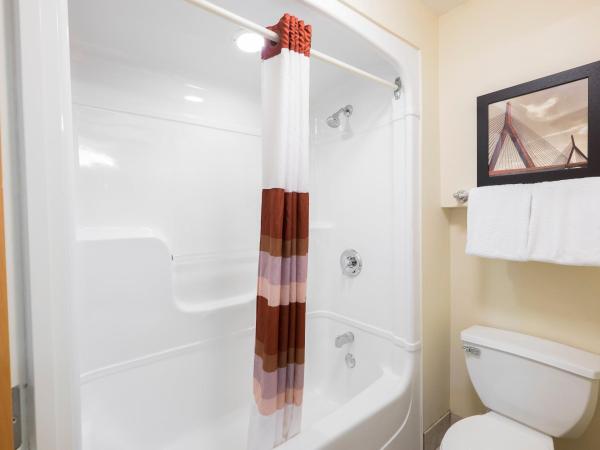 Red Roof Inn PLUS+ Austin South : photo 7 de la chambre chambre lit king-size supérieure - non-fumeurs