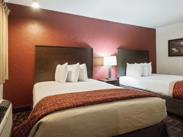 Red Roof Inn Oklahoma Airport I 40 W Fairgrounds : photo 1 de la chambre chambre de luxe avec 2 lits queen-size - non-fumeurs