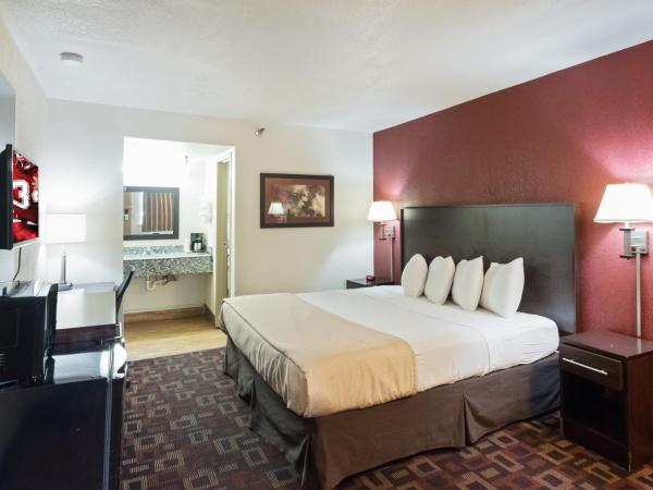 Red Roof Inn Oklahoma Airport I 40 W Fairgrounds : photo 3 de la chambre chambre lit king-size supérieure - non-fumeurs