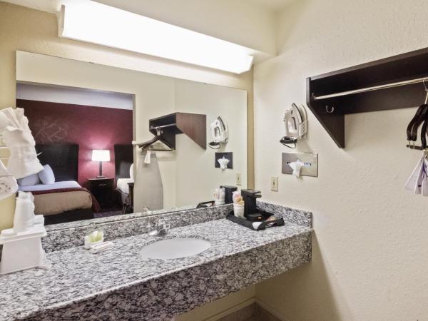 Red Roof Inn Oklahoma Airport I 40 W Fairgrounds : photo 4 de la chambre chambre de luxe avec 2 lits queen-size - non-fumeurs