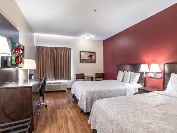 Red Roof Inn PLUS+ San Antonio Downtown - Riverwalk : photo 2 de la chambre chambre standard avec 2 lits doubles - non-fumeurs